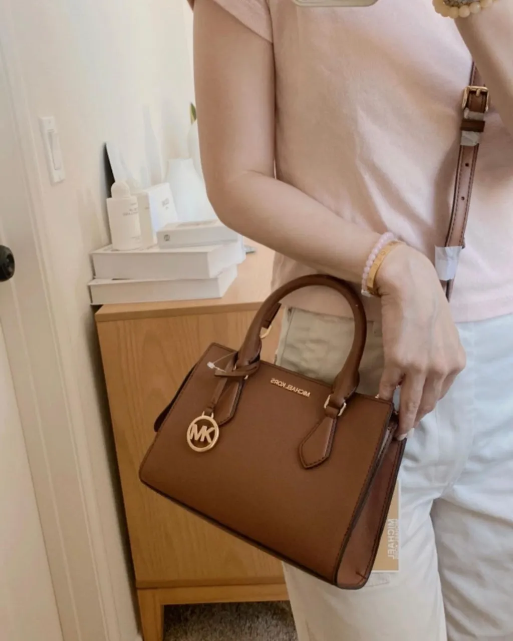 Bolsa Michael Kors Sheila Small - Imagem 2